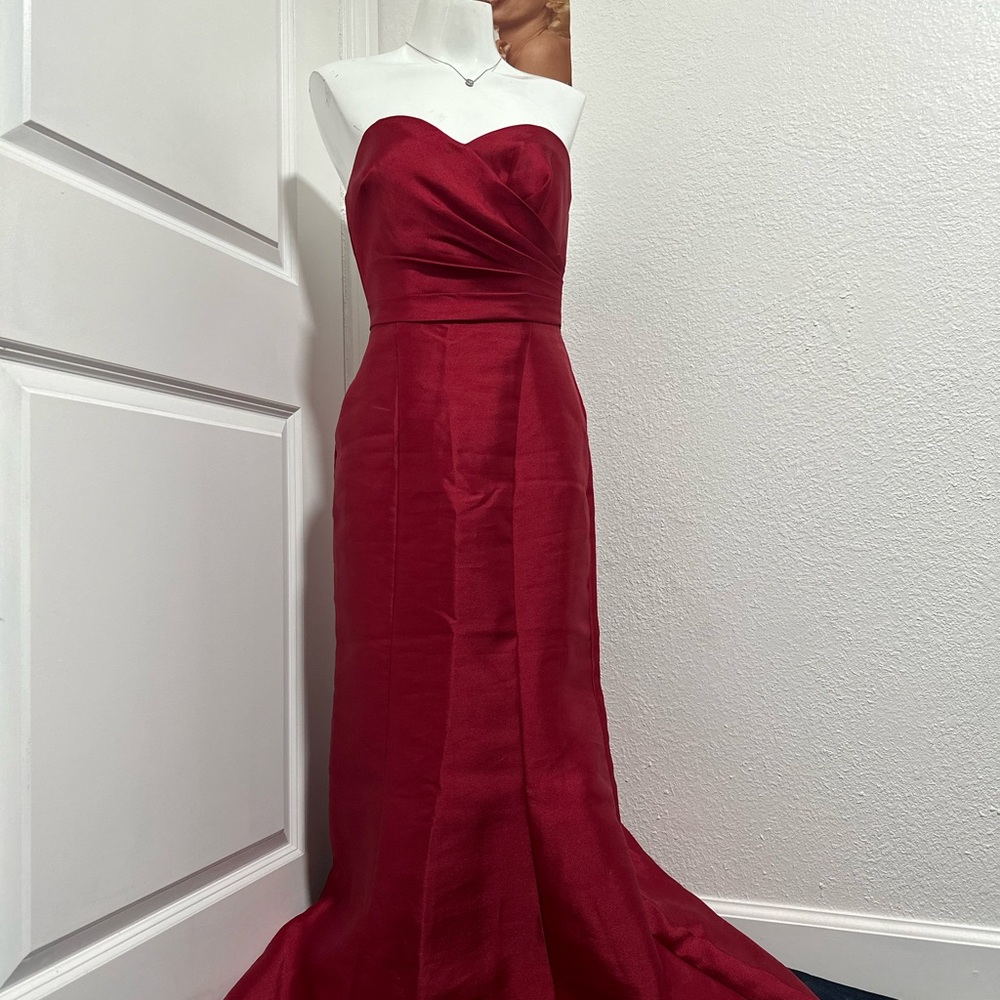 Elegant Strapless Red Evening Gown
